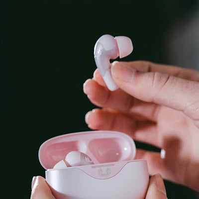 Earbuds that don't fall out of your ears